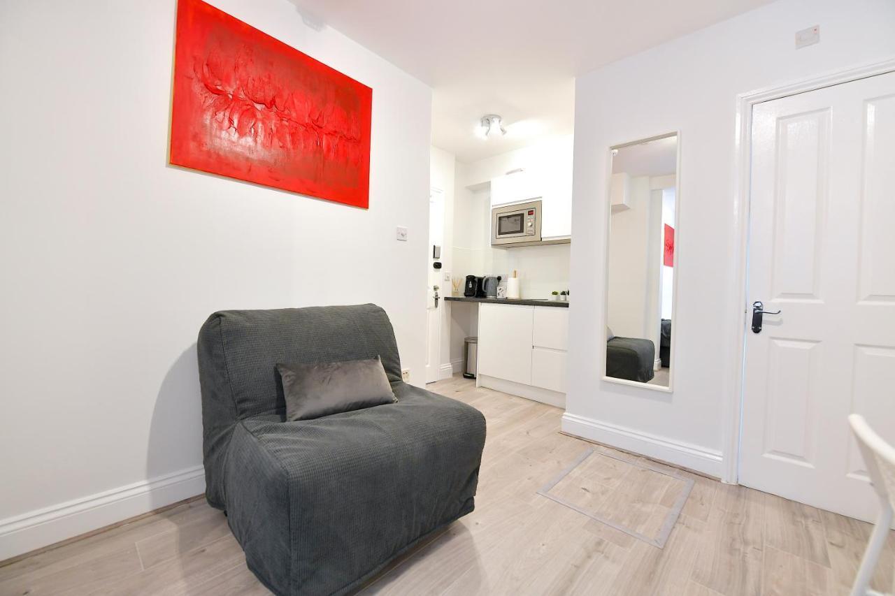 Central London Luxury Studios Fulham Close To Underground Newly Refurbished ภายนอก รูปภาพ