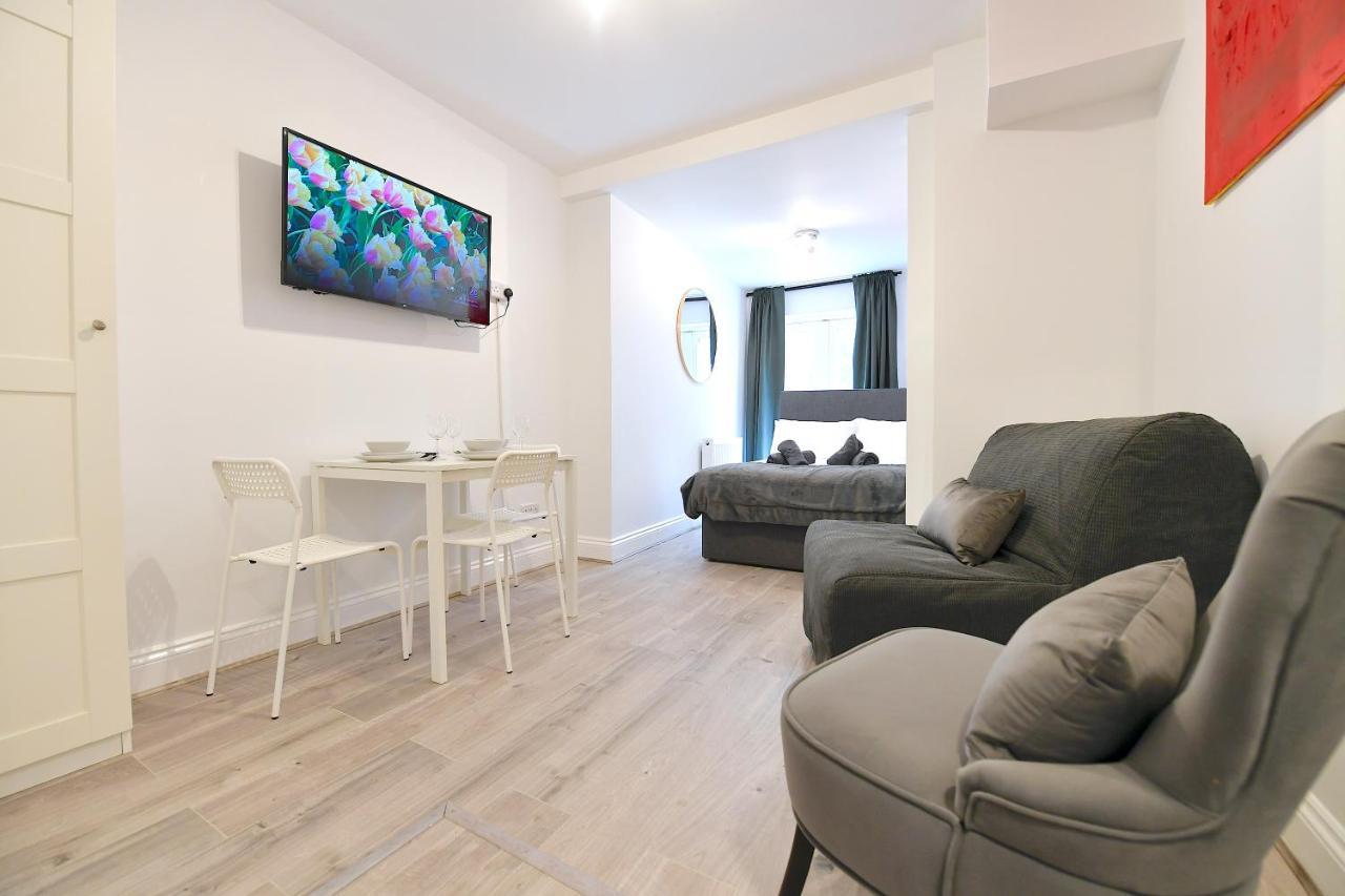 Central London Luxury Studios Fulham Close To Underground Newly Refurbished ภายนอก รูปภาพ