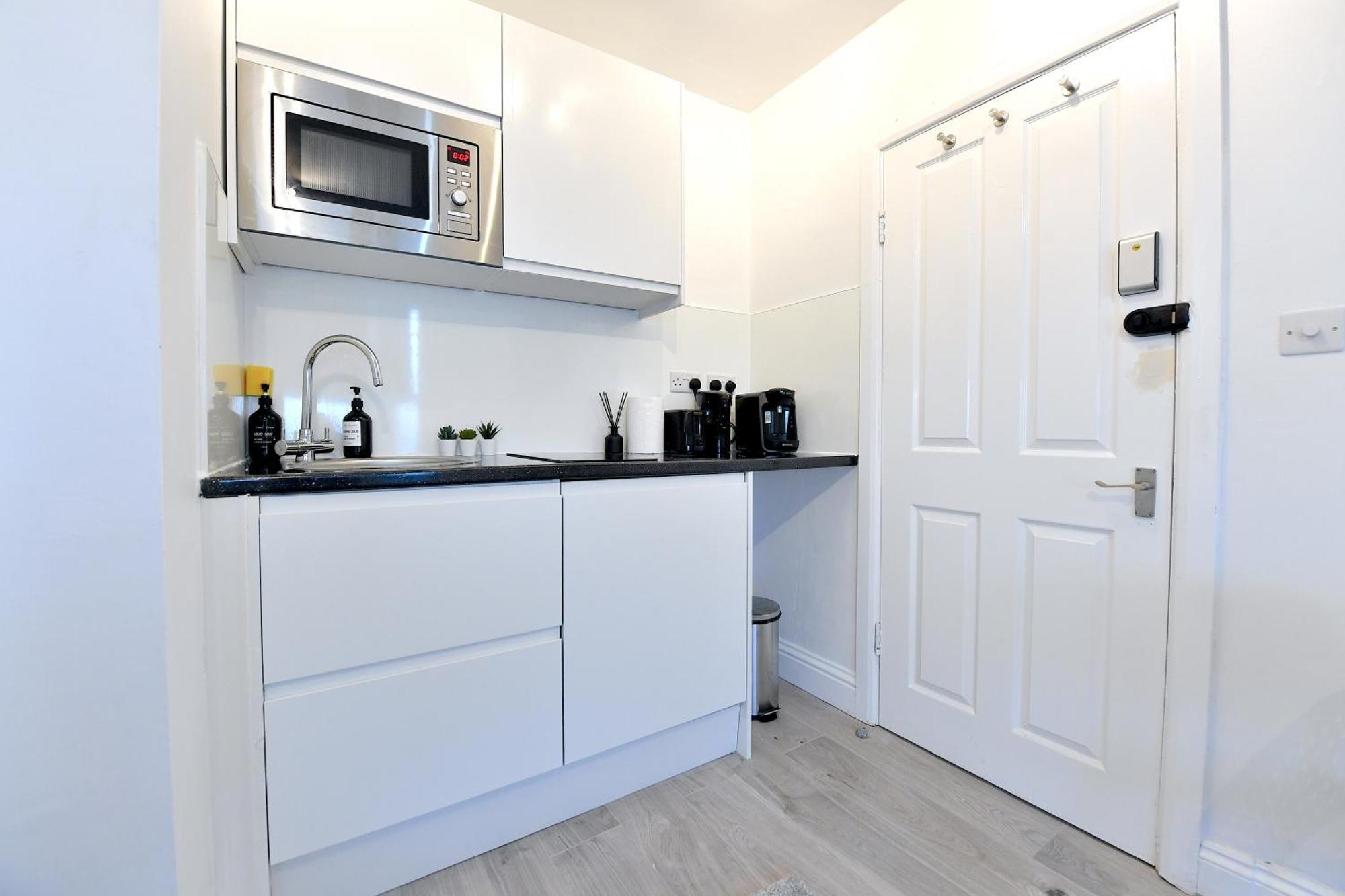 Central London Luxury Studios Fulham Close To Underground Newly Refurbished ภายนอก รูปภาพ