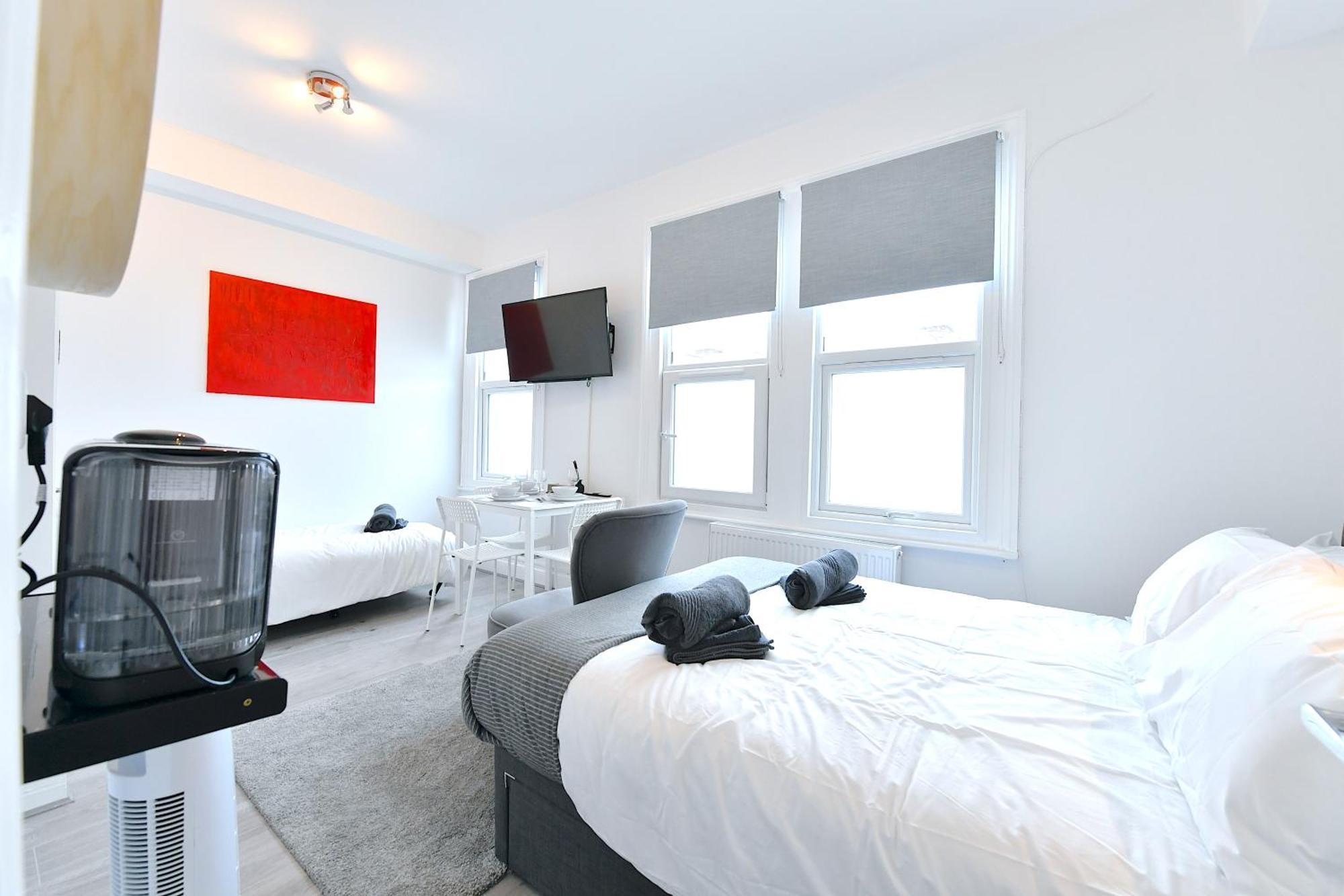 Central London Luxury Studios Fulham Close To Underground Newly Refurbished ภายนอก รูปภาพ